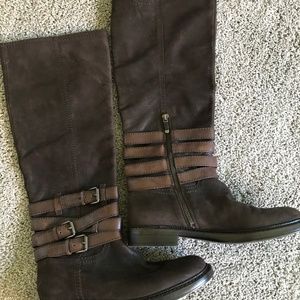 B. Makowsky leather boots, sz 9